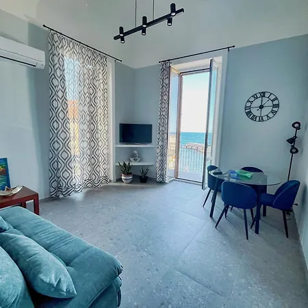 Apartment U Lettu Da Zita Aci Trezza